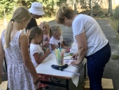 F9C97FB9-099C-4B20-A5C5-945EB4864910