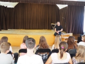 OLYMPUS DIGITAL CAMERA